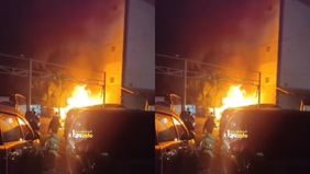 Dilaporkan terjadi kebakaran sebuah kios di samping Ramayana Terminal Cibinong, Rabu dinihari, (2/7/25).