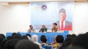 Program Makan Bergizi Gratis (MBG) terus digalakkan di seluruh pelosok negeri. Kali ini Sosialisasi program MBG bertempat di Gedung Serbaguna Gereja Maranatha di Kabupaten Manokwari, Papua Barat, Senin, 30 Juni 2025.