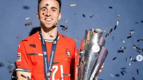 Diogo Jota, penyerang andalan Liverpool dan tim nasional Portugal, meninggal dunia dalam kecelakaan mobil tragis di Provinsi Zamora, Spanyol, Rabu waktu setempat. Pemain berusia 28 tahun itu dilaporkan tengah bepergian bersama sang adik, André Jota d