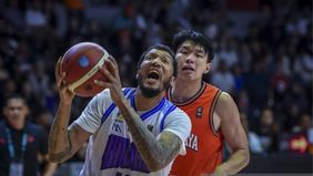 Putaran pertama Playoffs IBL 2025 siap memanas! Sang juara bertahan, Pelita Jaya Jakarta, akan menghadapi kejutan dari tim kuda hitam Tangerang Hawks Basketball di Indoor Stadium Sport Centre, Tangerang, pada Kamis, 3 Juli mendatang.