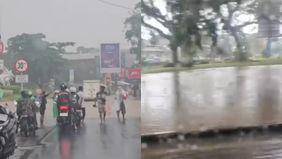 Sejumlah wilayah di Tangerang Selatan dilaporkan terendam banjir pada Senin, 7 Juli 2025, membuat aktivitas warga terganggu dan arus lalu lintas tersendat di berbagai titik. 