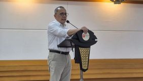 Kepala BRIN, Laksana Tri Handoko, menegaskan bahwa Indonesia tak harus meniru langkah negara maju seperti AS dengan ChatGPT atau China dengan DeepSeek dalam mengembangkan kecerdasan buatan (AI).
