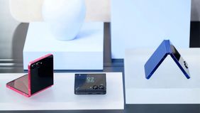 Samsung Electronics secara resmi memperkenalkan dua ponsel lipat terbarunya, Galaxy Z Flip7 dan Flip7 FE, dalam ajang Galaxy Unpacked yang digelar pada Rabu, 9 Juli.