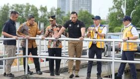 Menteri Koordinator Bidang Infrastruktur dan Pembangunan Kewilayahan, AHY, bersama Wali Kota Makassar Munafri Arifuddin dan Wakil Wali Kota Aliyah Mustika Ilham, melakukan kunjungan langsung ke Instalasi Pengolahan Air Limbah Losari.