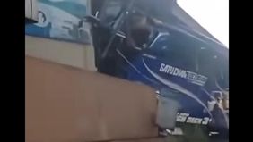 Dua bus dan truk mengalami kecelakaan pada hari ini, Kamis, 10 Juli 2025.