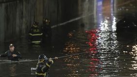 Gedung Putih membantah keras tudingan bahwa pengurangan staf National Weather Service (NWS) oleh pemerintahan Trump yang berperan dalam terjadinya banjir mematikan di Texas. Pihak Gedung Putih menyebut klaim tersebut sebagai "kebohongan yang keji". 