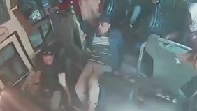 Menurut informasi, Jalur tersebut dikenal sebagai jalur Tengkorak karena dianggap rawan terjadi kecelakaan, medan jalan yang menikung tajam.