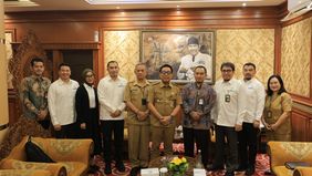 Pemerintah Kota Denpasar, Bali, terus mendorong percepatan pembangunan infrastruktur sebagai wujud pelayanan dasar bagi masyarakat. Berbagai opsi dilakukan seperti bekerja sama dengan pemerintah pusat melalui skema Kerja sama Pemerintah dan Badan Usa