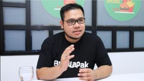 Nama Ibrahim Arief, mantan Staf Khusus Menteri Pendidikan, Kebudayaan, Riset, dan Teknologi (Kemendikbudristek) periode 2019–2022, kini menjadi sorotan publik. Ia tengah diperiksa oleh Kejaksaan Agung (Kejagung) terkait dugaan korupsi dalam pengadaan