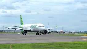Polresta Bandara Soekarno-Hatta mengungkap identitas mengejutkan pelaku pelecehan seksual di pesawat Citilink. Tersangka berinisial IM (50) ternyata merupakan lulusan dokter hewan dari universitas ternama di Indonesia.
