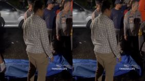 Salah seorang petugas satuan pengamanan, Zamroni (35) mengatakan, saat ditemukan mayat itu dalam keadaan tergeletak di atas rerumputan.