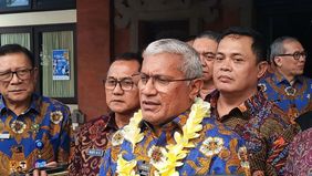 Kepala Badan Narkotika Nasional (BNN) Republik Indonesia, Komjen Pol. Marthinus Hukom, menegaskan bahwa riset terkait ganja medis yang sedang dilakukan bukanlah langkah menuju legalisasi penggunaan narkotika tersebut di Indonesia.