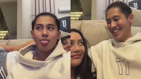 Hubungan antara aktris Erika Carlina dan DJ Panda, alias Giovani, makin menarik perhatian publik setelah sering tampil bersama dalam sesi live TikTok maupun Instagram. Interaksi mereka penuh kehangatan, mulai dari sesi percakapan ringan, pelukan hang