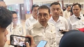 Menteri Kebudayaan Fadli Zon menyampaikan bahwa pekan depan uji publik terkait penulisan ulang sejarah Indonesia akan mulai digelar serentak di berbagai wilayah, mencakup kawasan barat, tengah, hingga timur nusantara.