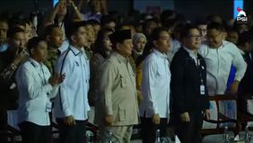 Presiden Prabowo Subianto menghadiri acara penutupan Kongres Partai Solidaritas Indonesia (PSI) 2025 yang digelar di Edutorium KH Ahmad Dahlan, Universitas Muhammadiyah Surakarta (UMS), Solo, Jawa Tengah, Minggu malam. K
