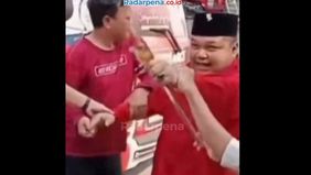 Ia memprotes sikap Armuji