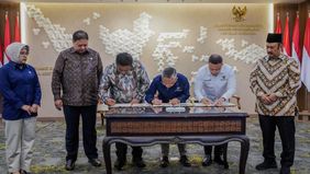 Dewan Nasional Kawasan Ekonomi Khusus (KEK), Badan Pusat Statistik (BPS), dan Himpunan Kawasan Industri Indonesia (HKI) menandatangani Nota Kesepahaman (MoU)vmengenai penyediaan, pemanfaatan, dan pengembangan data serta informasi statistik terkait Ka