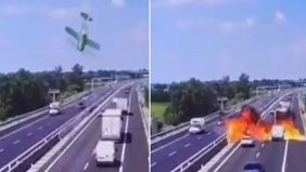 Sebuah kecelakaan tragis terjadi pada Rabu, 23 Juli 2025 ketika sebuah pesawat ringan jatuh menukik ke jalan tol A21 Cordamolle-Ospitale di dekat kota Brescia, Italia utara.