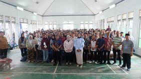 Sosialisasi ini digelar BGN bersama Anggota Komisi IX DPR RI Rahmawati Herdian