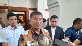 Wakil Gubernur Jawa Barat Erwan Setiawan menepis tudingan terkait bocornya data pribadi 4,6 juta warga Jawa Barat yang ramai diperbincangkan usai ditawarkan di forum gelap (dark web). Ia menegaskan bahwa data tersebut bukan berasal dari sistem resmi 