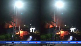 Informasi dari Regu 2 Pos Pemadam Kebakaran Randudongkal menyebutkan, laporan kebakaran diterima sekitar pukul 19.27 WIB dari Ketua RT 07, Wasis Waluyo. Mendapat laporan, petugas pemadam segera bergerak ke lokasi pukul 19.30 WIB dan tiba sepuluh meni