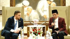 Pemerintah Suriah tengah berupaya membangun sistem sosial dan politik yang inklusif. Ia mengungkapkan bahwa pemerintahan baru di negaranya telah menanggalkan perpecahan sektarian dan menjamin kebebasan warga negara dalam kerangka kesatuan nasional.
