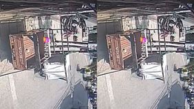Peristiwa tragis ini terjadi pada Jumat (1/8/2025) sekitar pukul 11.00 WIB, di Jalan Sungai Bambu, Tanjung Priok, Jakarta Utara.