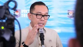 Wakil Menteri Investasi dan Hilirisasi, Todotua Pasaribu, menegaskan bahwa target pemerintah untuk mencapai pertumbuhan ekonomi sebesar 8% merupakan ambisi yang realistis. 