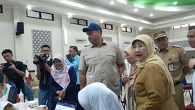 Menteri Pemuda dan Olahraga Dito Ariotedjo melakukan peninjauan langsung pelaksanaan Cek Kesehatan Gratis (CKG) di SMK Negeri 26 Jakarta, Jakarta Timur,  Senin, 4 Juli 2025.

