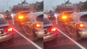 Belum diketahui kronologi dari kejadian tersebut, saat ini sudah selesai ditangani oleh petugas. 