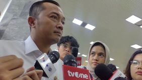 Hadi mengaku tak masalah dengan pengibaran bendera tersebut.