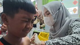 Staf Ahli Bidang Teknologi Kesehatan Kementerian Kesehatan, Setiaji, menyampaikan bahwa ada 13 jenis pemeriksaan kesehatan yang dilakukan oleh peserta didik dalam program CKG yang diselenggarakan di lingkungan sekolah.