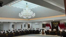 Presiden Prabowo Subianto menyoroti kondisi geopolitik dan geoekonomi global yang semakin kompleks dalam sambutannya saat memimpin Sidang Kabinet Paripurna di Kantor Presiden, Kompleks Istana Kepresidenan, Rabu, 6 Agustsu 2025.