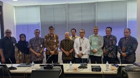  Pemerintah secara resmi menetapkan hari Senin, 18 Agustus 2025, sebagai cuti bersama nasional untuk memeriahkan peringatan Hari Ulang Tahun ke-80 Kemerdekaan Republik Indonesia. 