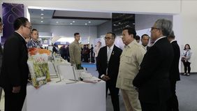 Presiden RI Prabowo Subianto menghadiri Konvensi Sains, Teknologi, dan Industri Indonesia (KSTI) 2025. Acara ini diselenggarakan oleh Kementerian Pendidikan Tinggi, Sains, dan Teknologi (Kemdiktisaintek) bekerja sama dengan Institut Teknologi Bandung