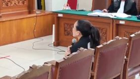 Nikita Mirzani sempat merengek ke majelis hakim agar sidang tidak ditunda dan tetap dilanjutkan, meskipun kondisinya sedang sakit.