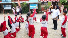 Otorita Ibu Kota Nusantara (IKN) menyampaikan bahwa program Sekolah Rakyat kini telah diterapkan di delapan sekolah dasar yang berada di wilayah sekitar IKN, tepatnya di sebagian wilayah Kabupaten Penajam Paser Utara dan Kabupaten Kutai Kartanegara, 