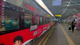 Dalam rangka menyemarakkan Hari Kemerdekaan Republik Indonesia yang ke-80, PT Kereta Api Indonesia (Persero) menghadirkan tampilan khusus bertema Merah Putih pada lokomotif dan rangkaian kereta. Selain itu, KAI juga meluncurkan Promo Merdeka.