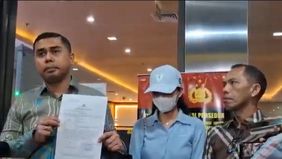 Azizah Salsha melaporkan 2 akun yang memfitnahnya ke Bareskrim Polri, dan tutup pintu damai.