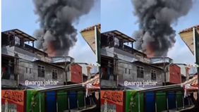 Telah terjadi kebakaran di  RT O4 RW 06, Kel, JEMBATAN BESI, Kec Tambora Titik  kenal Belakang kantor kelurahan lama atau belakang SDN Jembatan Besi (Gg Makbul).
