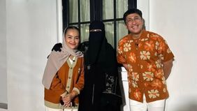 Kabar duka datang dari dunia hiburan Tanah Air. Komedian sekaligus presenter Nina Carolina, atau yang akrab disapa Mpok Alpa, meninggal dunia.