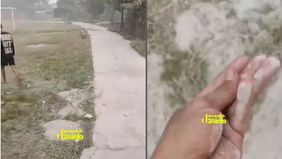 Penampakan hujan semen yang membuat udara pekat tersebut membuat warga yang tengah mengikuti kegiatan pun berlarian menyelamatkan diri pulang ke rumahnya masing masing.
