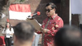 Keluarga besar Nurdin Tampubolon (NT) Corp melaksanakan upacara pengibaran Bendera Merah Putih dalam rangka memperingati HUT ke-80 Republik Indonesia di Rumah Aspirasi NT Corp, kawasan Pulo Mas, Jakarta Timur, Minggu, 17 Agustus 2025.