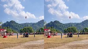 Aksi heroik seorang siswa sekolah dasar di Lampung Selatan menjadi sorotan saat upacara peringatan HUT ke-80 Kemerdekaan RI. Bocah kelas 5 SD bernama Raihan Diaz Rinawi, berusia 10 tahun, nekat memanjat tiang bendera setinggi 12 meter demi menyelamat