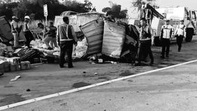 Tiga kendaraan yang terlibat dalam musibah lakalantas tersebut terdiri atas truk tangki berisi gas, truk Hino bermuatan kardus kemasan es krim, dan mobil Mitsubishi Pajero warna hitam.