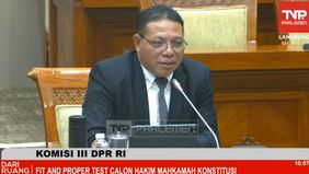 Habiburokhman menjelaskan, Undang-Undang MK mengatur bahwa sembilan hakim konstitusi terdiri dari usulan DPR RI, pemerintah, dan Mahkamah Agung (MA).