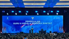 Presiden RI Prabowo Subianto menegaskan peran strategis guru dan kepala sekolah dalam memutus rantai kemiskinan di Indonesia. 