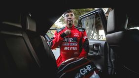 Julian Johan Berlatih Menggunakan Toyota Fortuner Pinjaman Dari PT Toyota Astra Motor.
