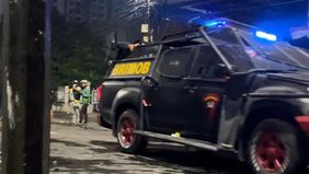 Brimob tersebut sampai harus dievakuasi.