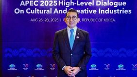 Menteri Kebudayaan Fadli Zon menyatakan bahwa ekonomi budaya Indonesia sangat bergantung pada industri budaya dan kreatif. Hal ini disampaikannya dalam dialog bersama Menteri Kebudayaan dunia serta delegasi APEC.